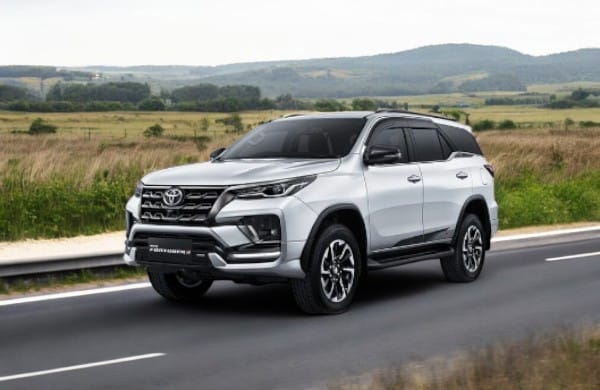 Rental Mobil Murah Toyota Fortuner Bekasi